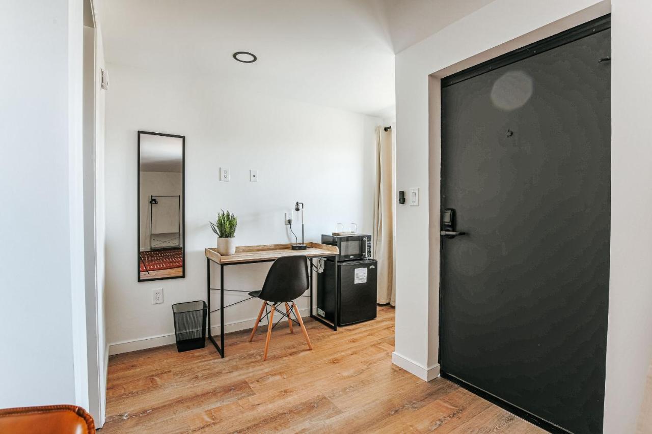 Grey Pine Lodge Waynesboro Room photo